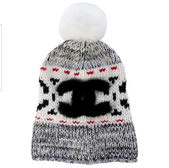 Chanel wool &Lamb Fur Pom-Pom Beanie - Picture 2 of 16
